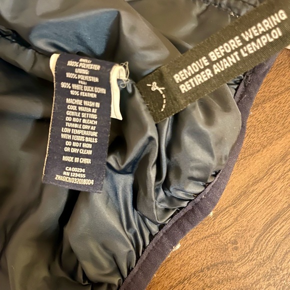 VGUC HBC Stripes Size 2T Washable Duck Down Filled Puffer Vest - Picture 7 of 8